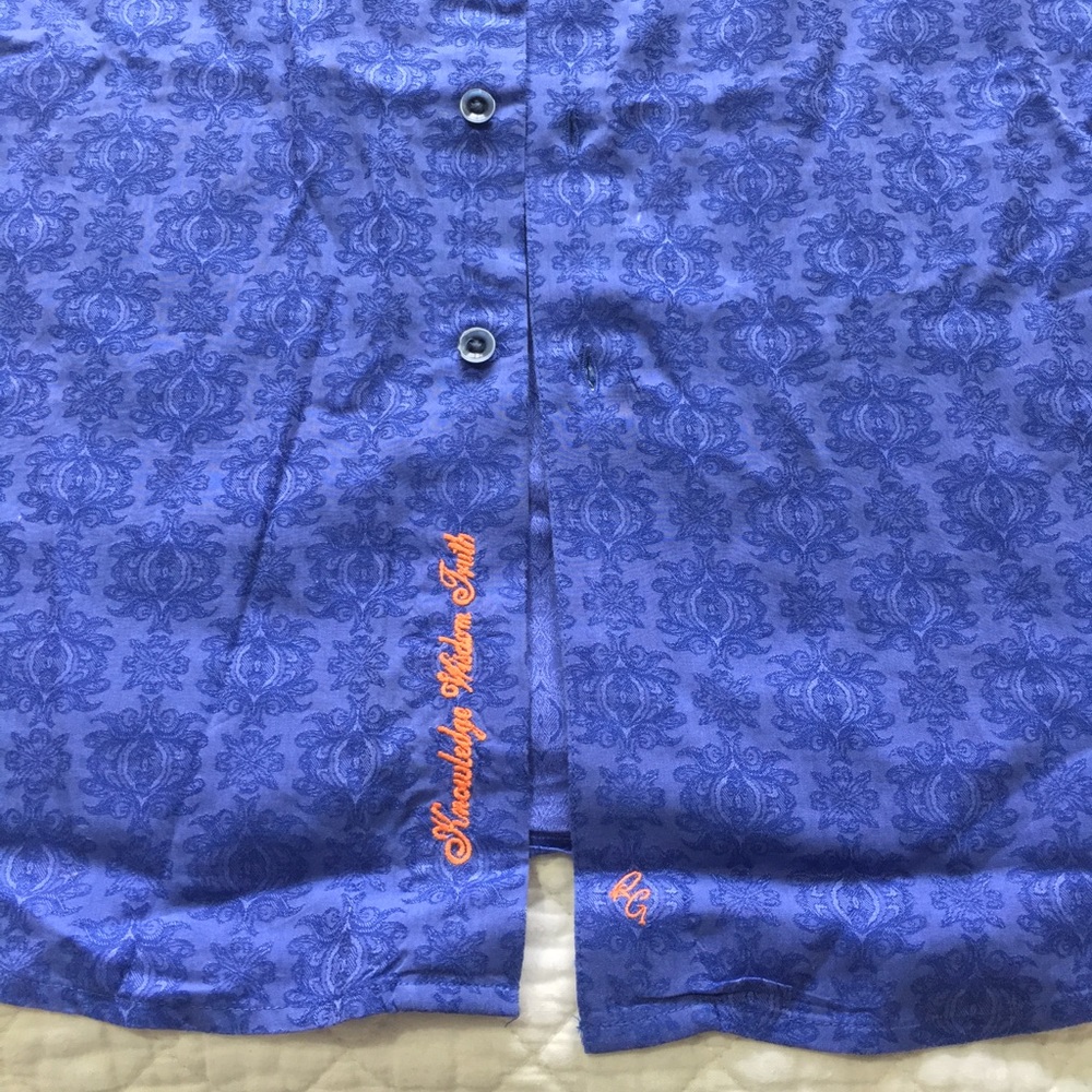 Robert Graham - Picture 2 of 5